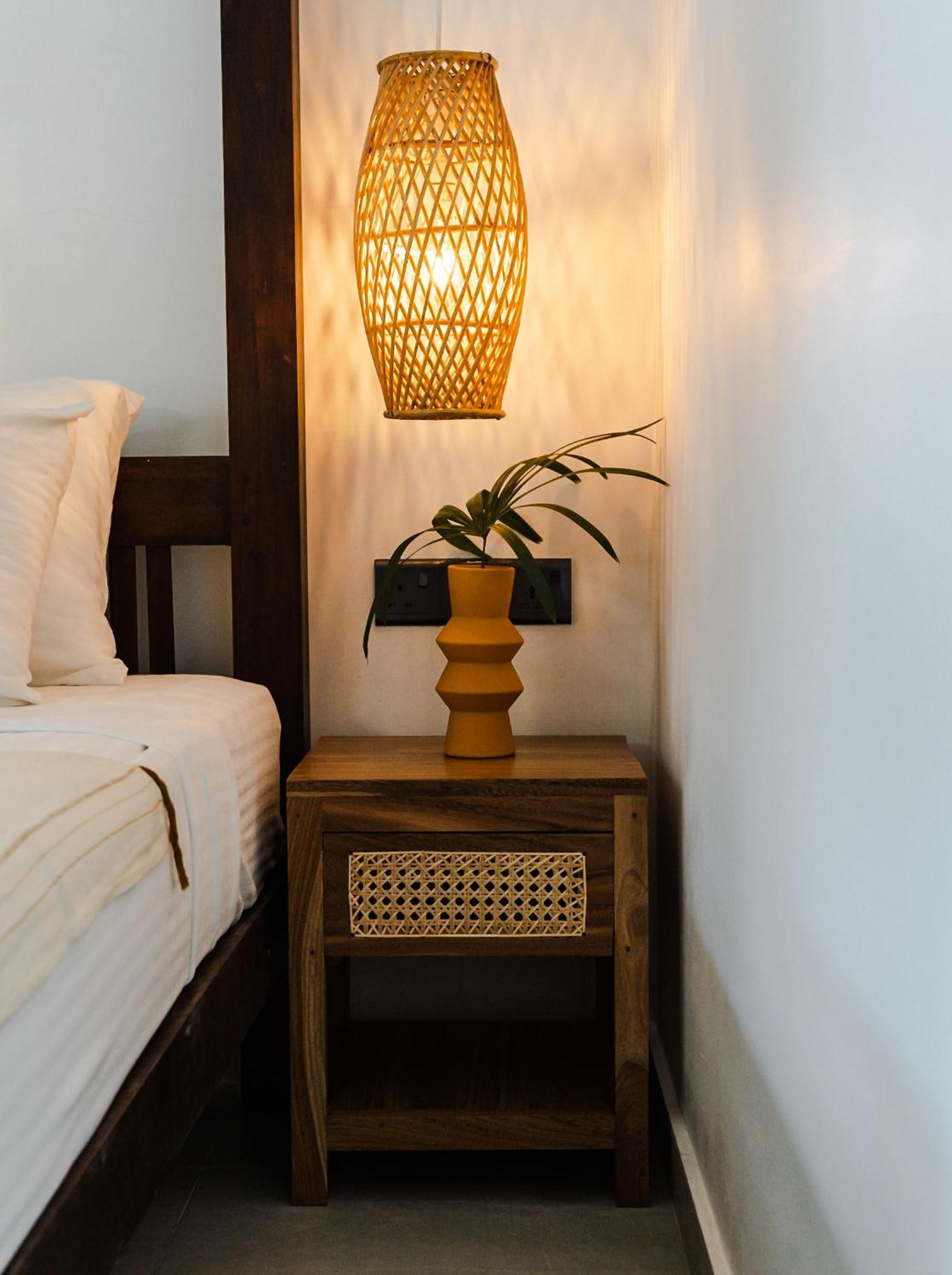 Lucky'S Surf Camp Bed & Breakfast Weligama Exterior photo