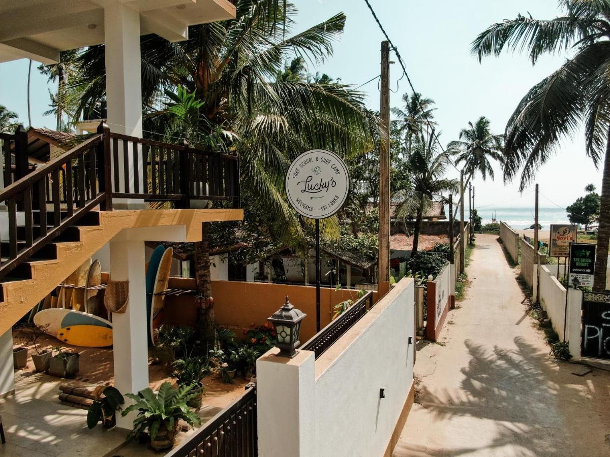 Lucky'S Surf Camp Bed & Breakfast Weligama Exterior photo